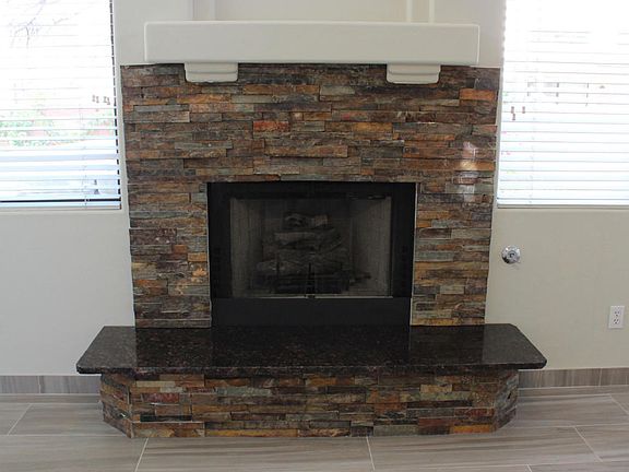 3rd image of 5443 N Whitethorn Pl