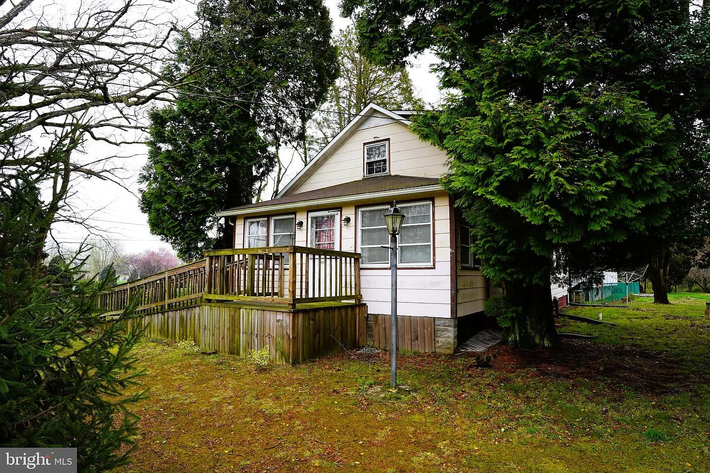1920 Chapel Rd photo 1