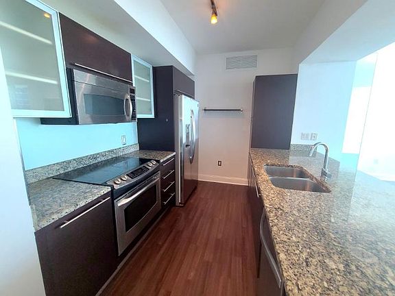 2nd image of 951 Brickell Ave APT 3710