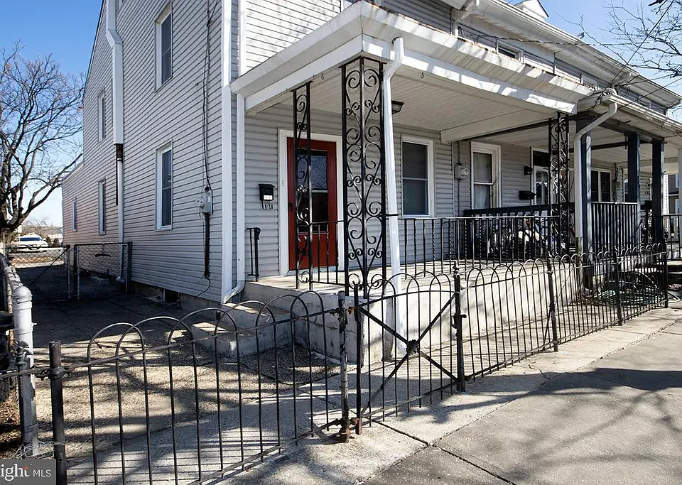 207 Somerset St