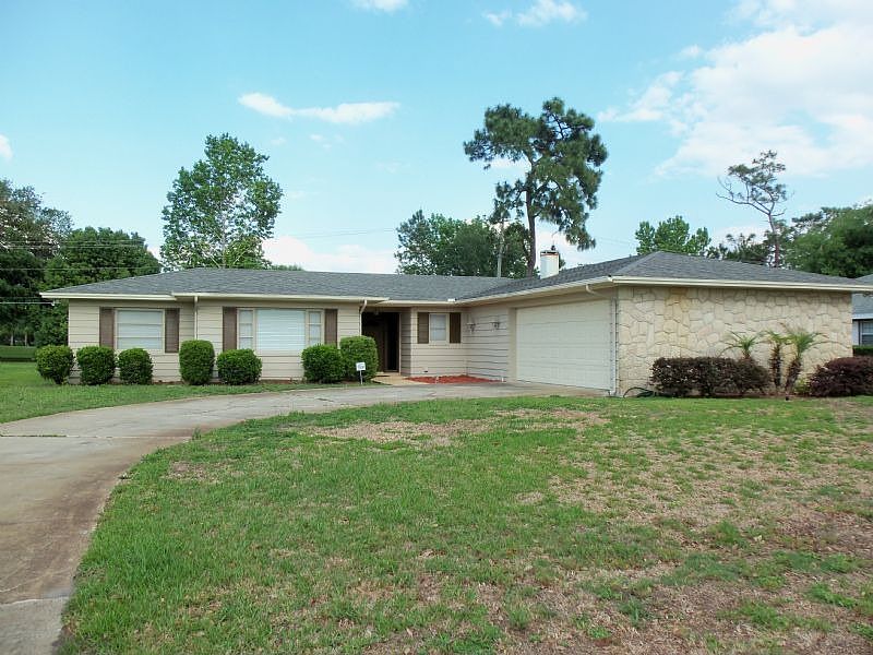 1st image of 525 Pinar Dr