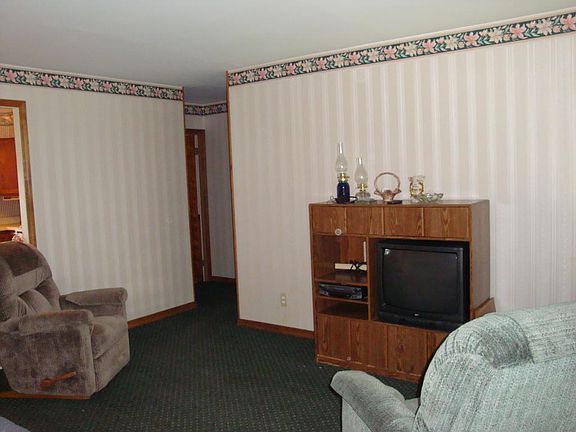 5th image of 118 Birdie Ln