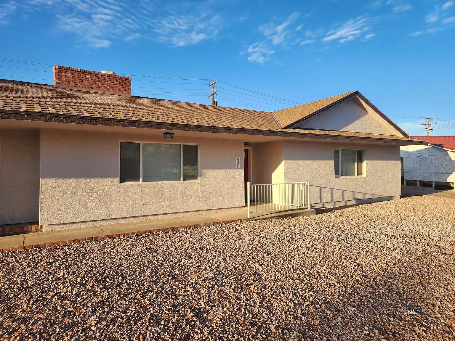 4 bed, 2.0 bath, 2240 sqft, $2,900 — Photo 2