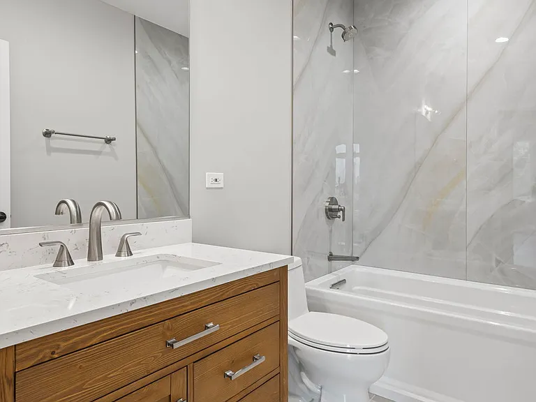 1036 Lake St #2N — Photo 20