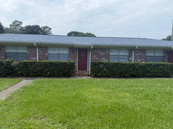 545 Hickory Ave, Niceville, FL 32578