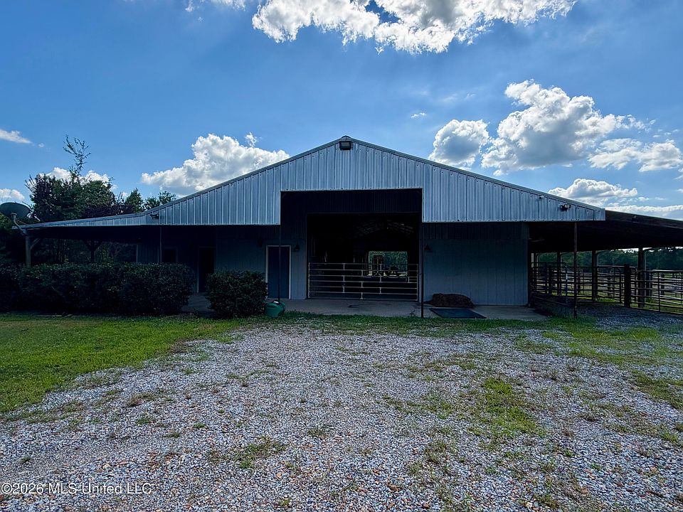 1st image of 1071 Williams Rd