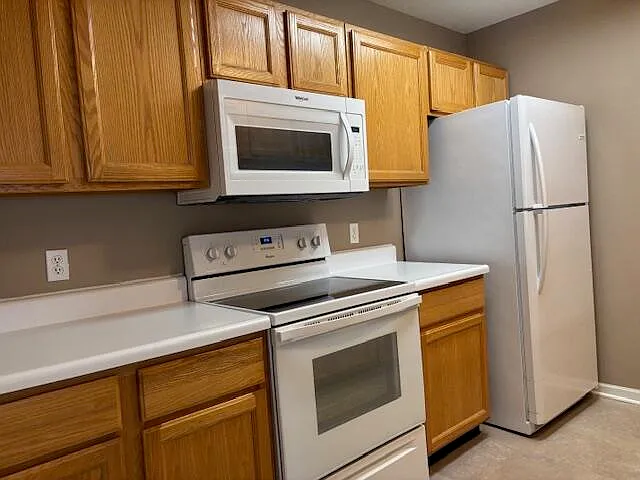 4303 Inverness St — Photo 7