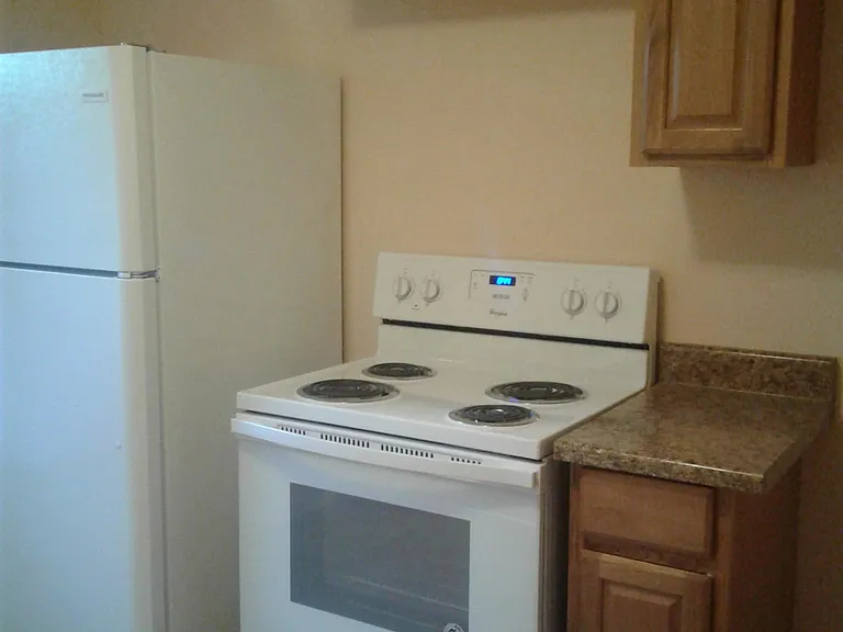 1726 Cottage Ave — Photo 8