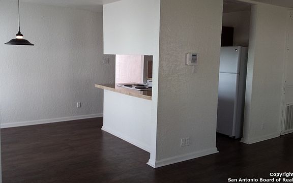 4th image of 14058 Greenjay Dr