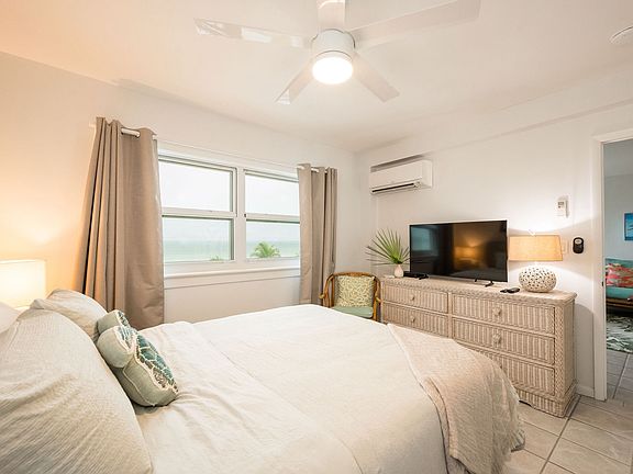 3rd image of 2601 S Roosevelt Blvd APT 503A