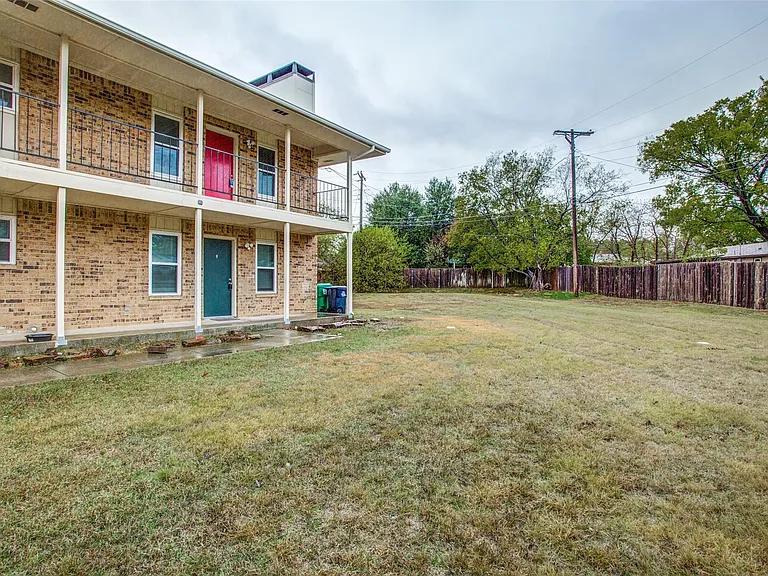 3825 Camelot St #A — Photo 36
