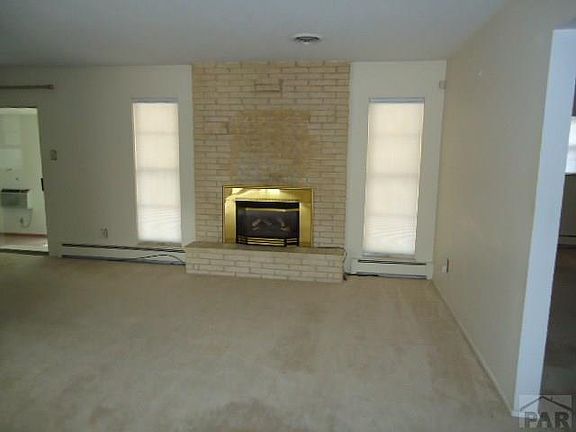 4th image of 41 Villa Dr