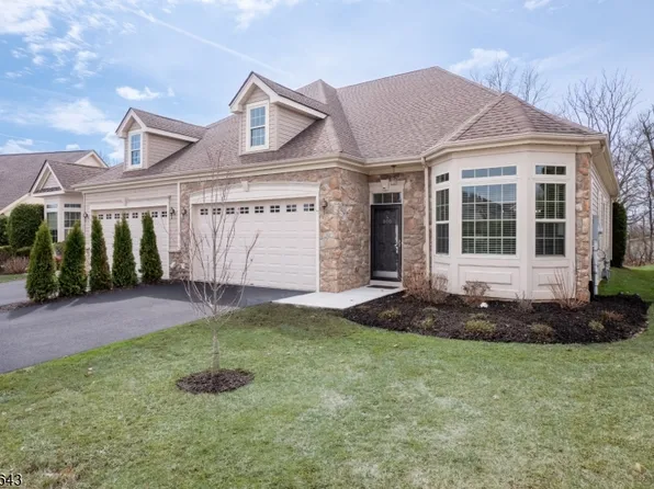 605 Edward St, Lopatcong Twp., NJ 08865