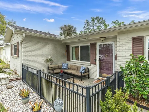 105 Morrow Cir, Brandon, FL 33510