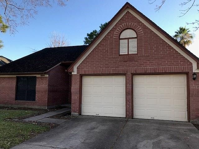 1st image of 10844 E Linwood Dr