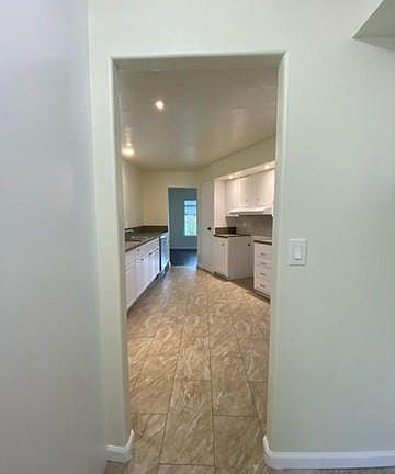 4th image of 1499 Old Mountain Ave