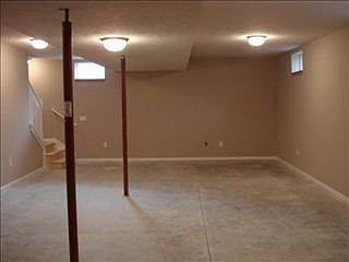 4th image of 1108 Woodbury Pl