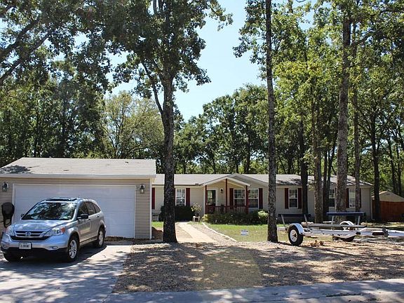 2nd image of 119 Grande Ln