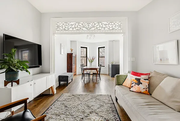 Sold by Compass | media 10