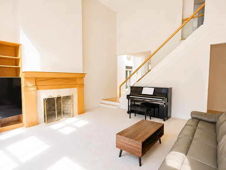 39710 Alsace Ct — Photo 16