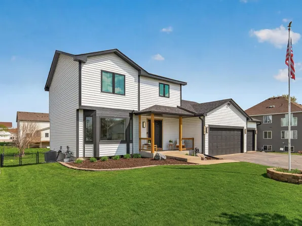 1967 Hazen St, Shakopee, MN 55379