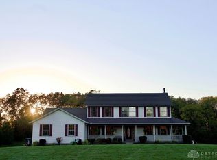 6421 Moorefield Rd, Springfield, OH 45502