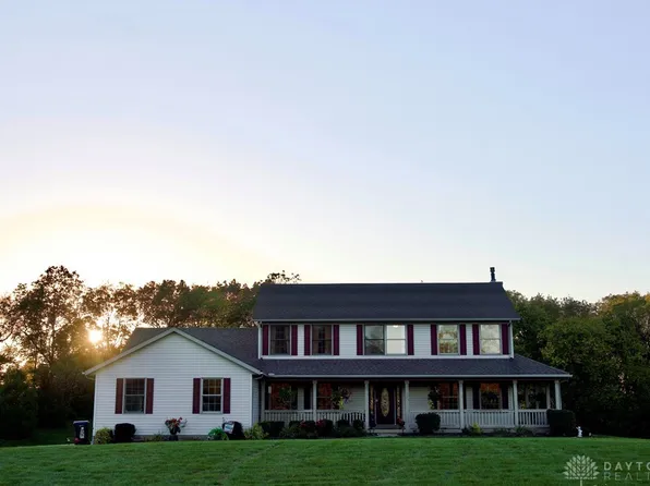 6421 Moorefield Rd, Springfield, OH 45502