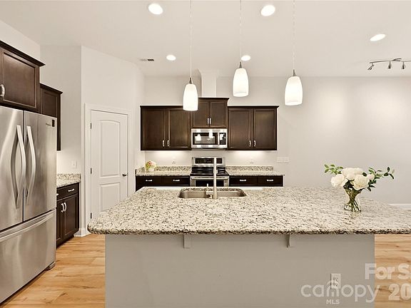 5th image of 16408 McKee Ridge Dr