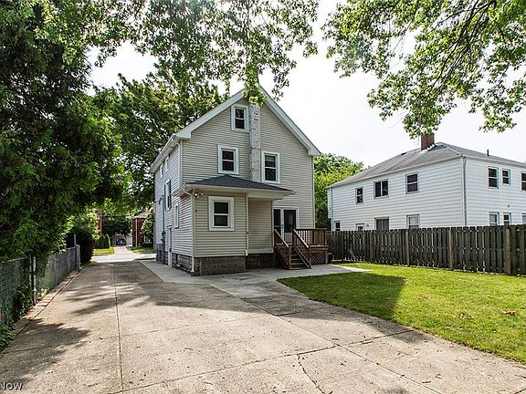 3rd image of 2300 Lakeview Ave