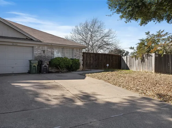 5228 Kelly Hill Dr, Arlington, TX 76017