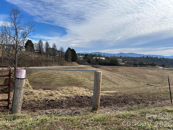 2nd image of 2776 Bend Of Ivy Rd