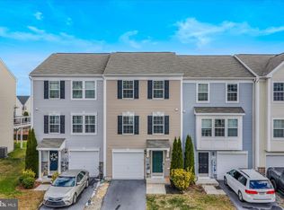 386 Rumbling Rock Rd, Hedgesville, WV 25427