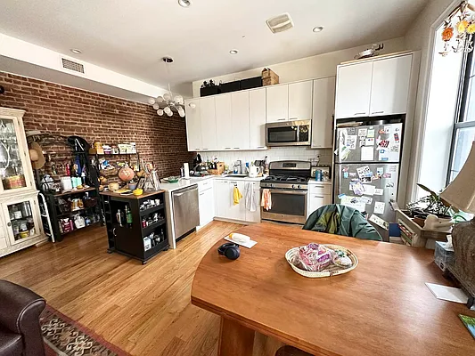 Rented by Massada Home Sales Inc | media 5