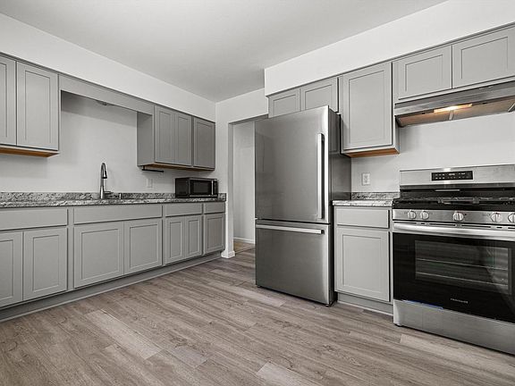 3rd image of 1652 19th AVENUE