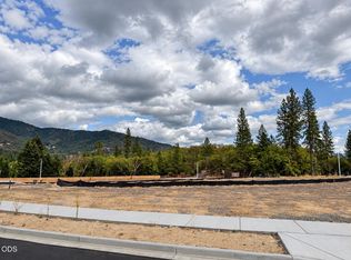 2415 NW Lassen Way Lot 18, Grants Pass, OR 97526