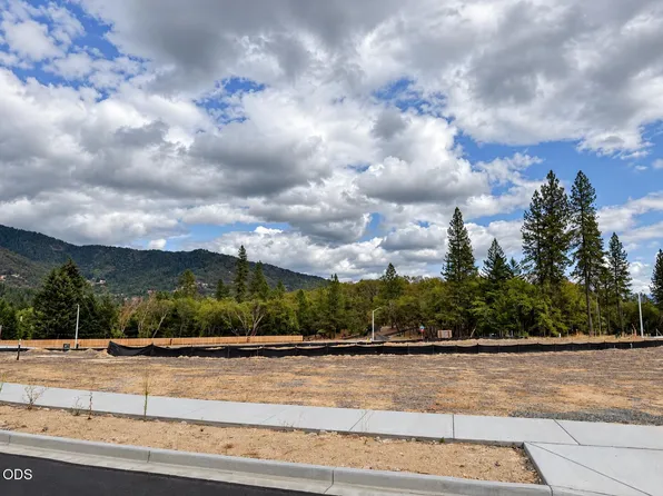 2415 NW Lassen Way Lot 18, Grants Pass, OR 97526