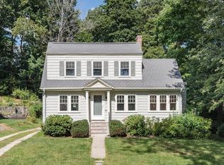 7 Plainfield St, Lexington, MA 02421
