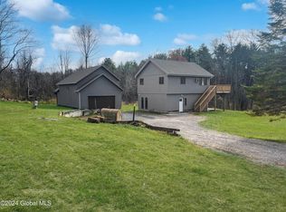 3008 Birchton Rd, Ballston Spa, NY 12020