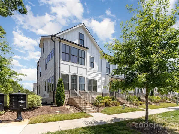 11938 Fiddlers Roof Ln, Charlotte, NC 28277