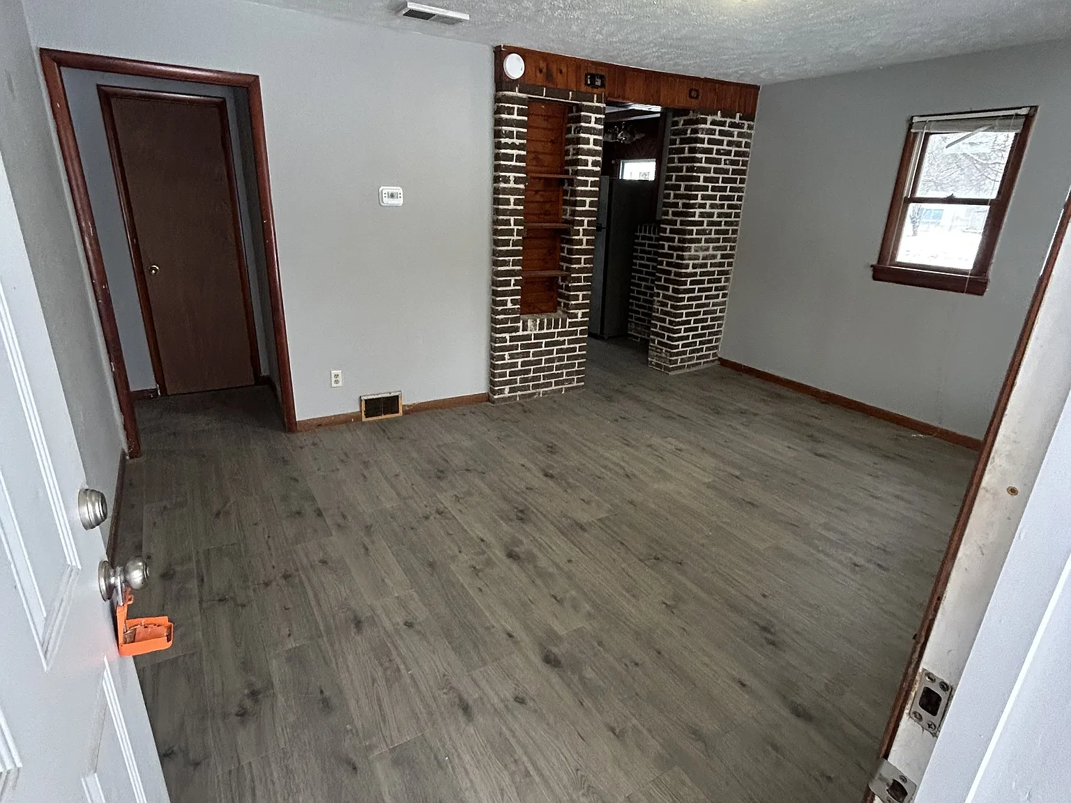 3203 McGuffey Road - 1 — Photo 3