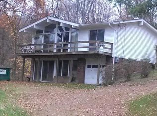 15 Burkett Ln, Washington, PA