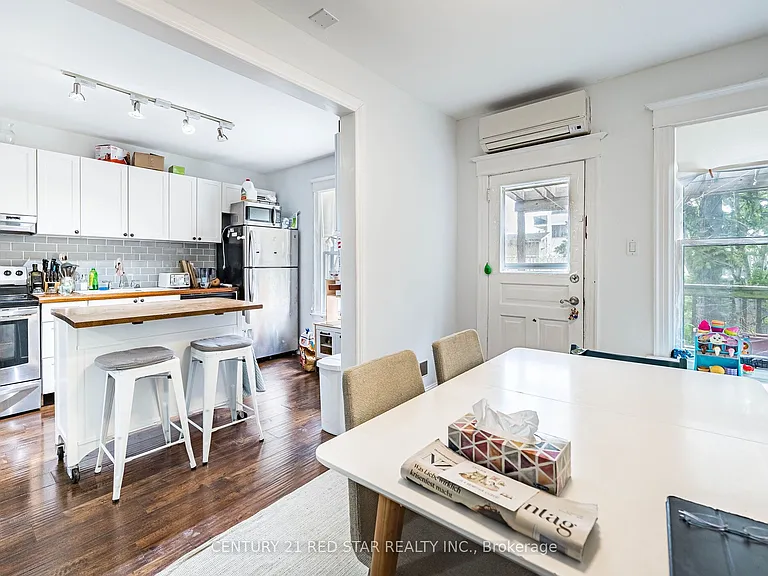 144 Bold St #UPPER — Photo 8