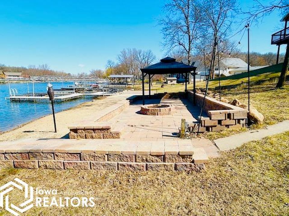 144 Center Point Dr, Montezuma, IA - View 6