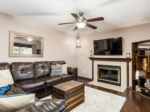 2nd image of 2583 Creekwillow Pl