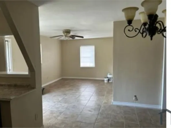 1313 Appomattox Dr, Texas City, TX 77591