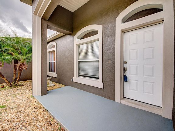 2nd image of 1703 Laramie Cir