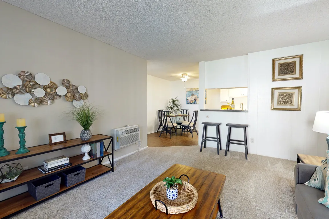 Newport Village Apartments | Costa Mesa, CA | Living Room