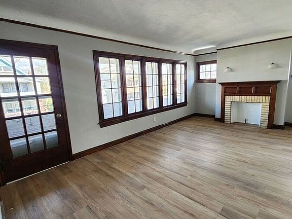 4th image of 3334 E 146th St #3336