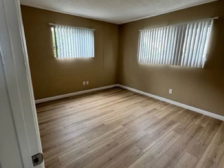 3811 Bluff — Photo 29