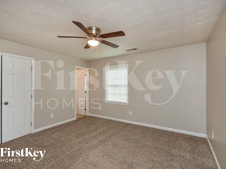 2826 Bay Leaf Dr SE — Photo 7